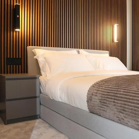 Appartamento Luxury Pure! Bazzoni 2-room Suite, Fully Equipped Olbia